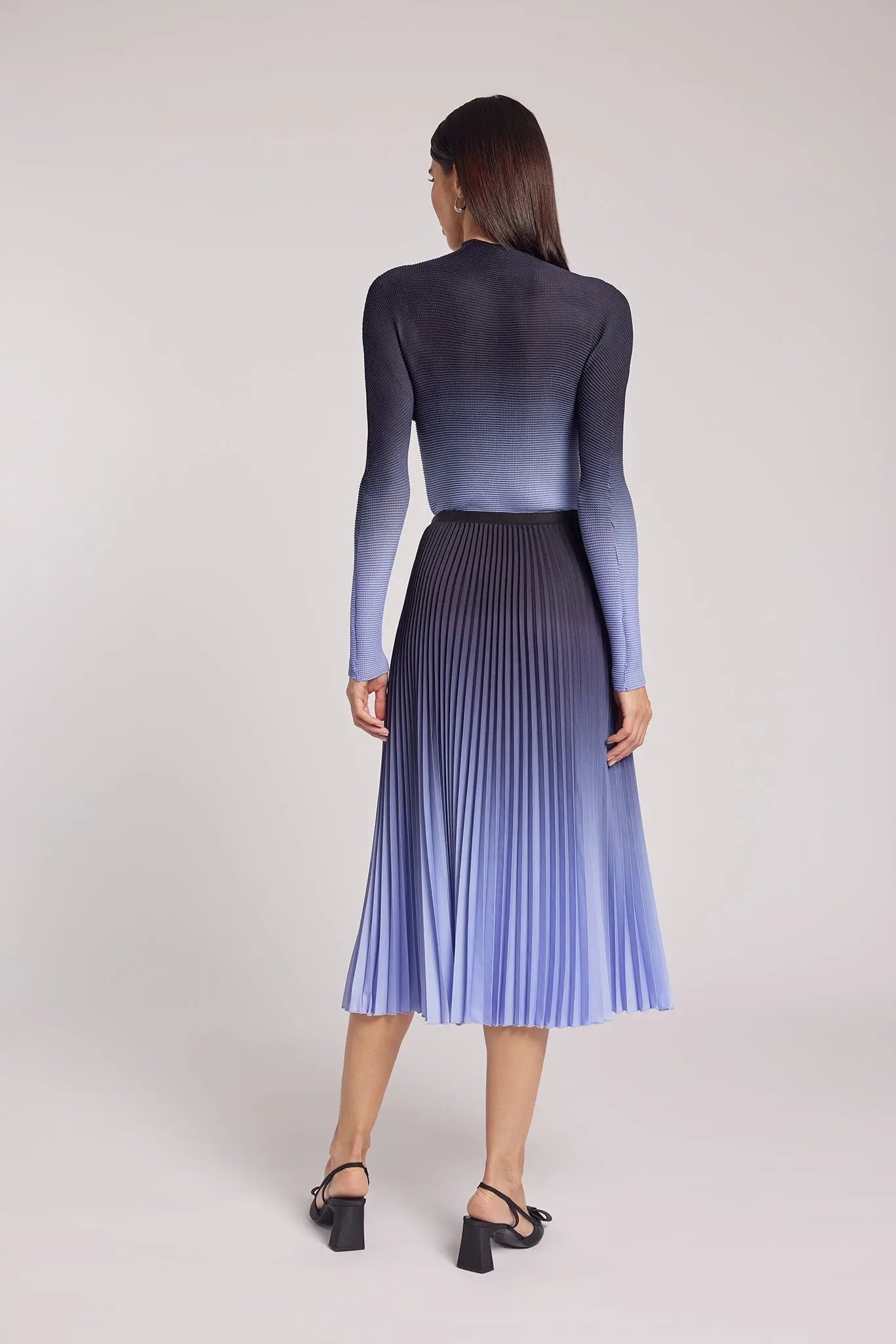 Issey Miyake Plissé Pleated Top Black/Sky Color - IsseyMiyakePleats