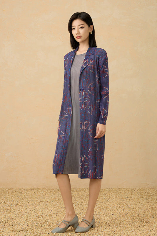 Women’s Autumn Pleated Trench Coat – French Print Lapel Jacket
