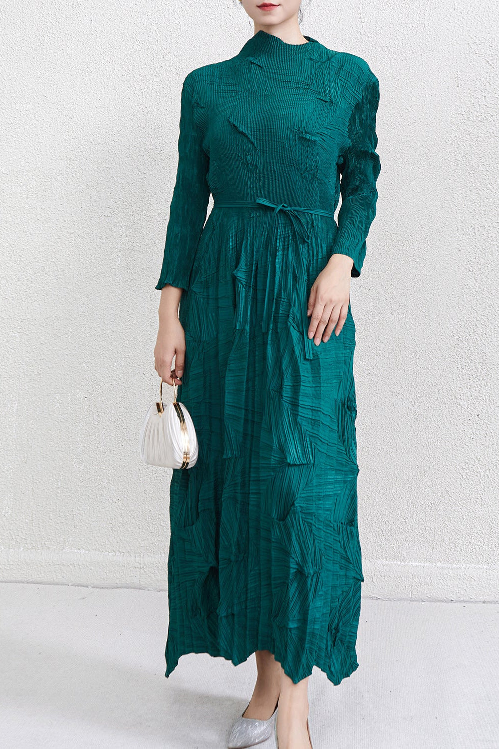 Pleats Art Style Pleated Maxi Dress – Lace-Up Waist Irregular Design