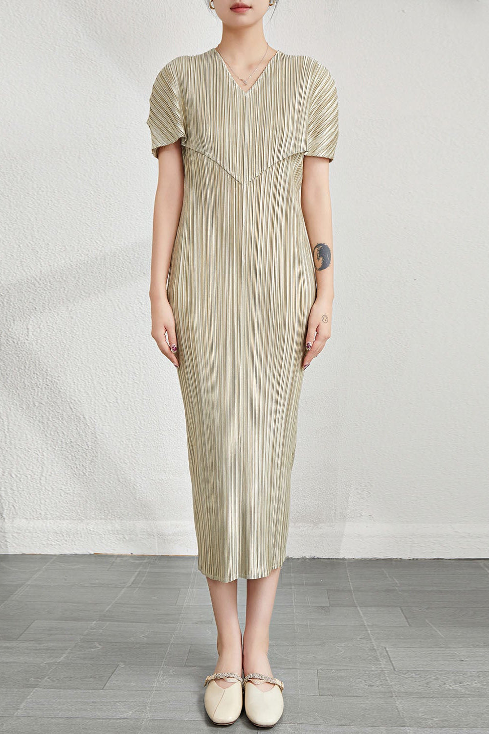 Pleats Art Style Pleated Banquet Dress – Metallic Irregular Long Style