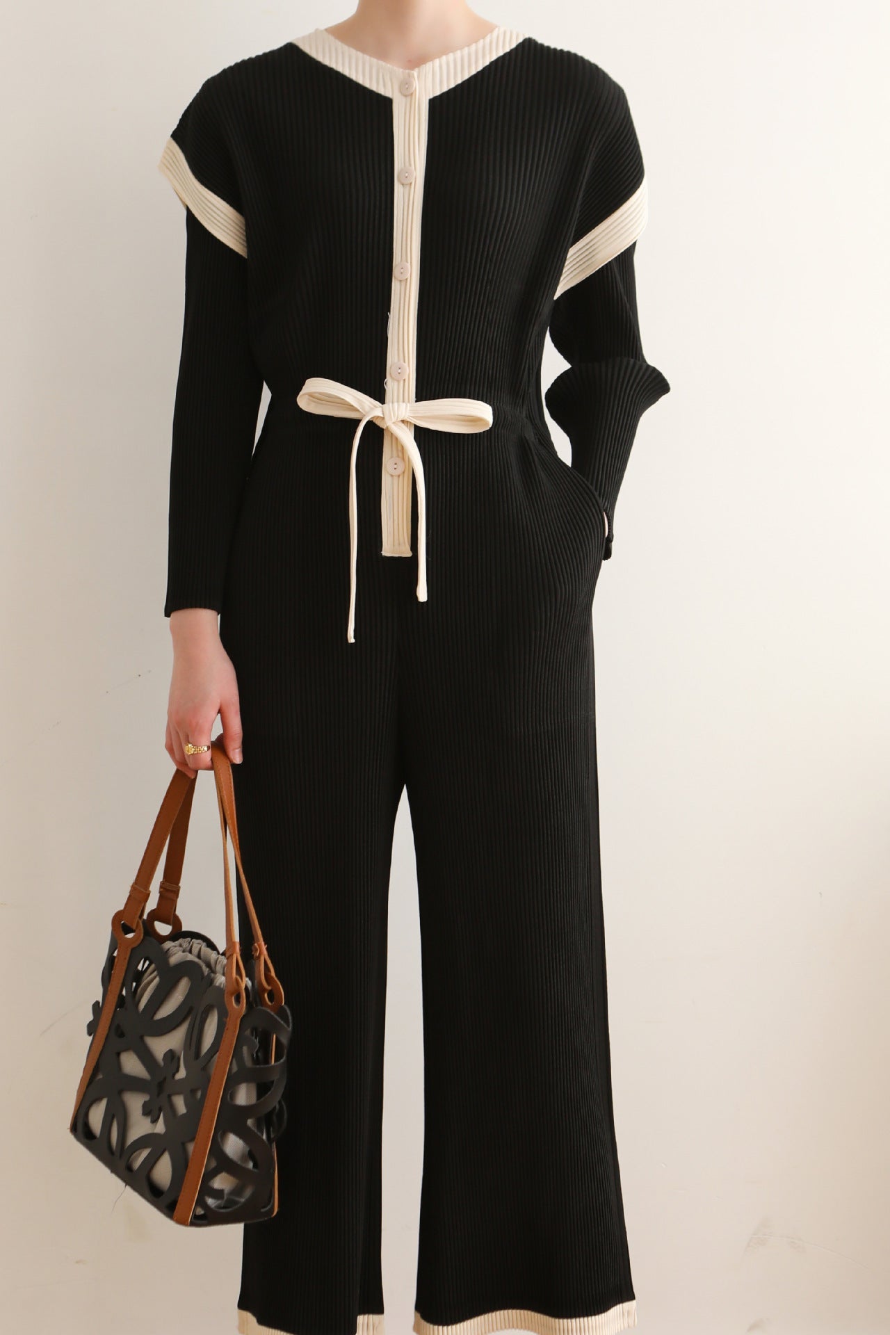 Pleated Color-Block Jumpsuit – Trendy Loose Fit, Casual Plus-Size Friendly Design