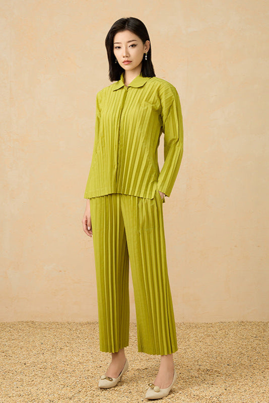2025 Pre-Spring Handmade Pleated Two-Piece Set – Cardigan Top & Straight-Leg Pants, Effortless Chic