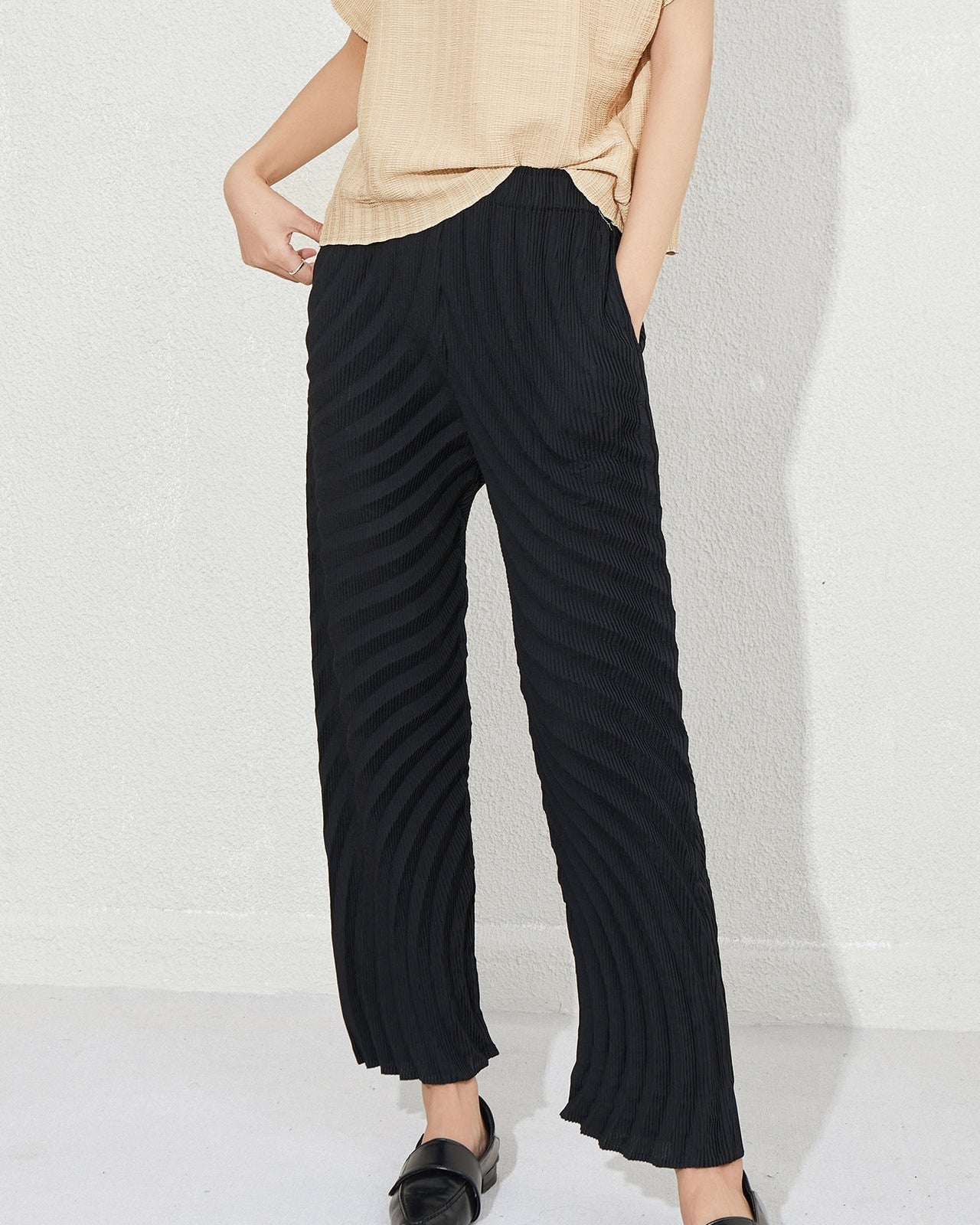 Pleatsart Wrinkle-Free Travel-Friendly Straight-Leg Pleats Pants