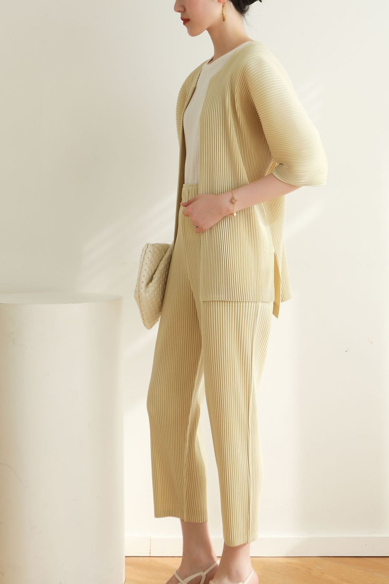 Pleated Two-Piece Set – Lace-Up Cardigan Jacket & Cropped Pants, Casual Chic Style
