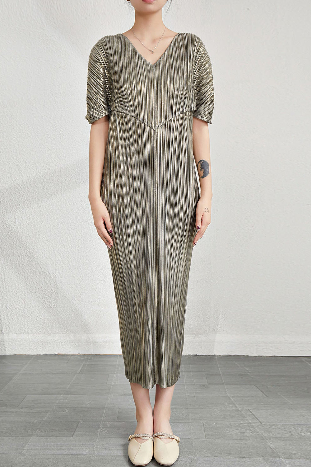 Pleats Art Style Pleated Banquet Dress – Metallic Irregular Long Style