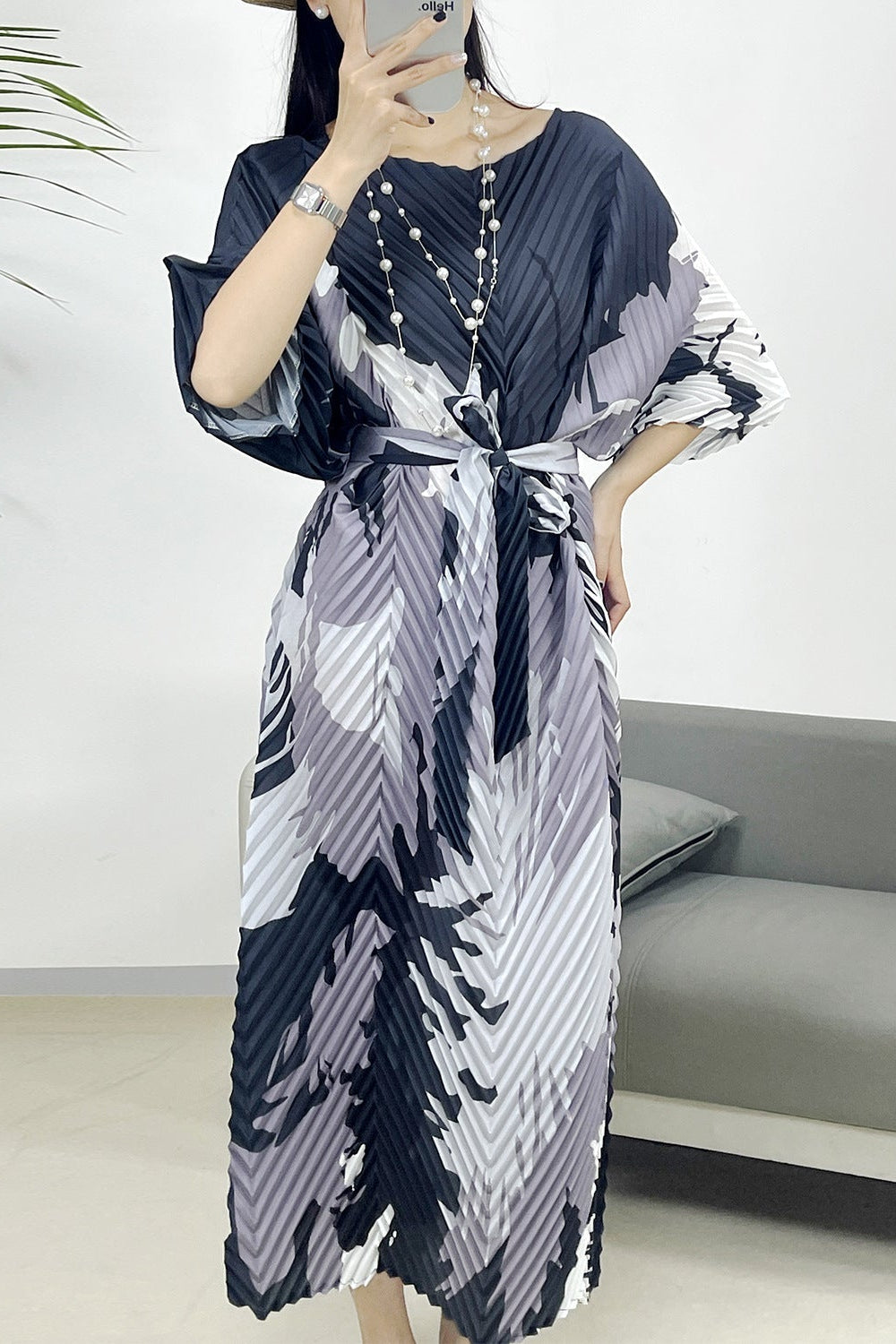 2025 Fall Winter Pleated Printed Maxi Dress – V-Fold Design, Elegant Casual Style for Women