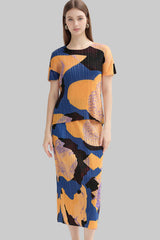 Pleats Art Style Two-Piece Set – Loose Pleated Print Top & Skirt (Spring/Summer)