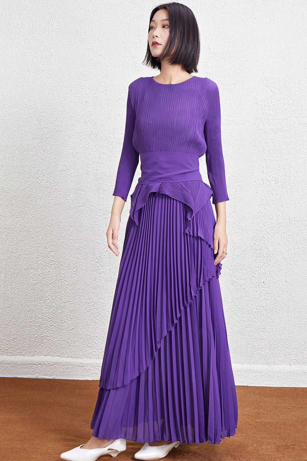 Pleated Slim Top and Irregular Skirt Set – Stylish Two-Piece Outfit for Women
