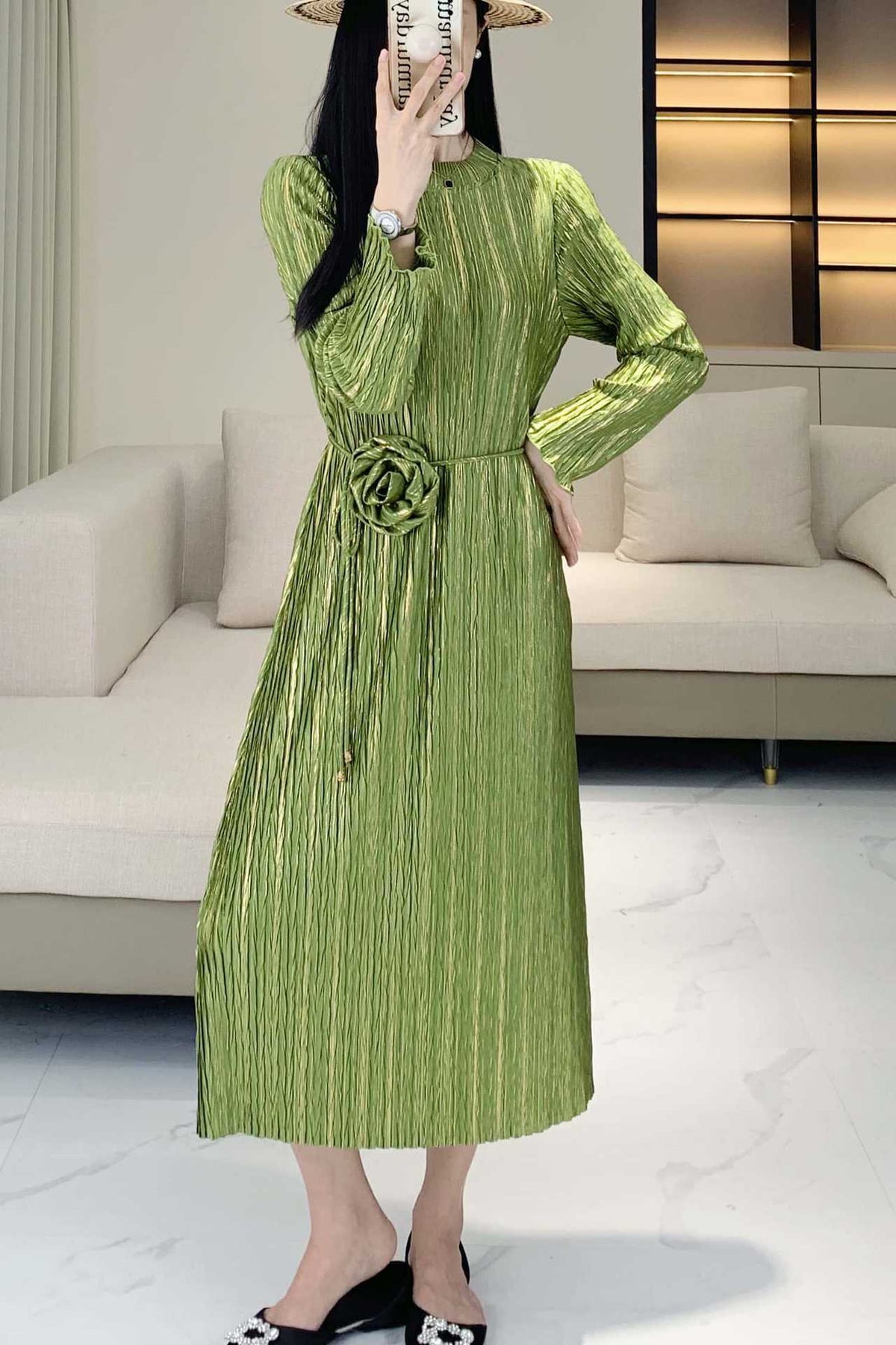 Women’s Pleated Midi Dress – Autumn Foil Print Plus-Size Slimming Style