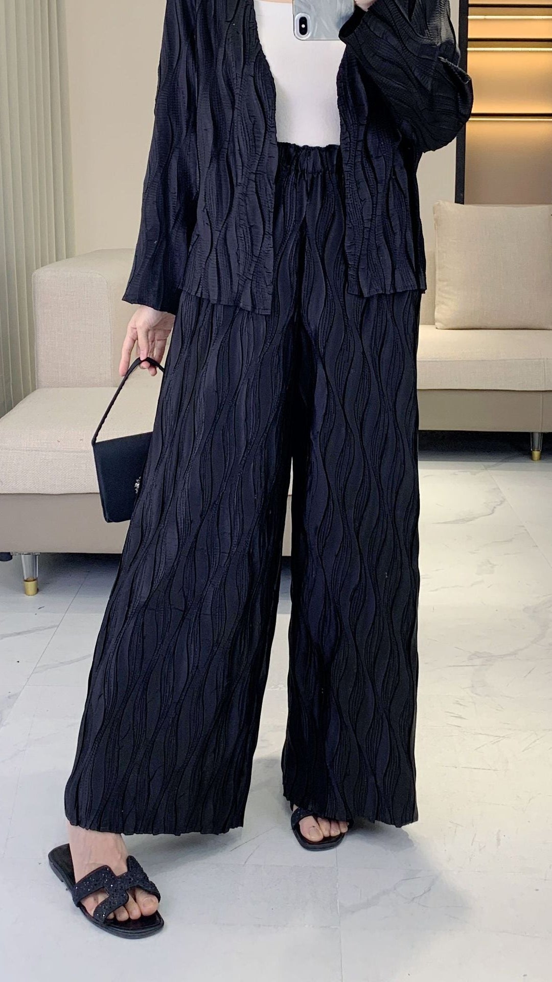 Pleated Style Women’s Fashion Suit – Feminine Jacket and Loose Wide-Leg Pants Two-Piece Set