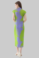 Pleats Art Style Pleated Dress – Sleeveless Half-Turtleneck Midi Print