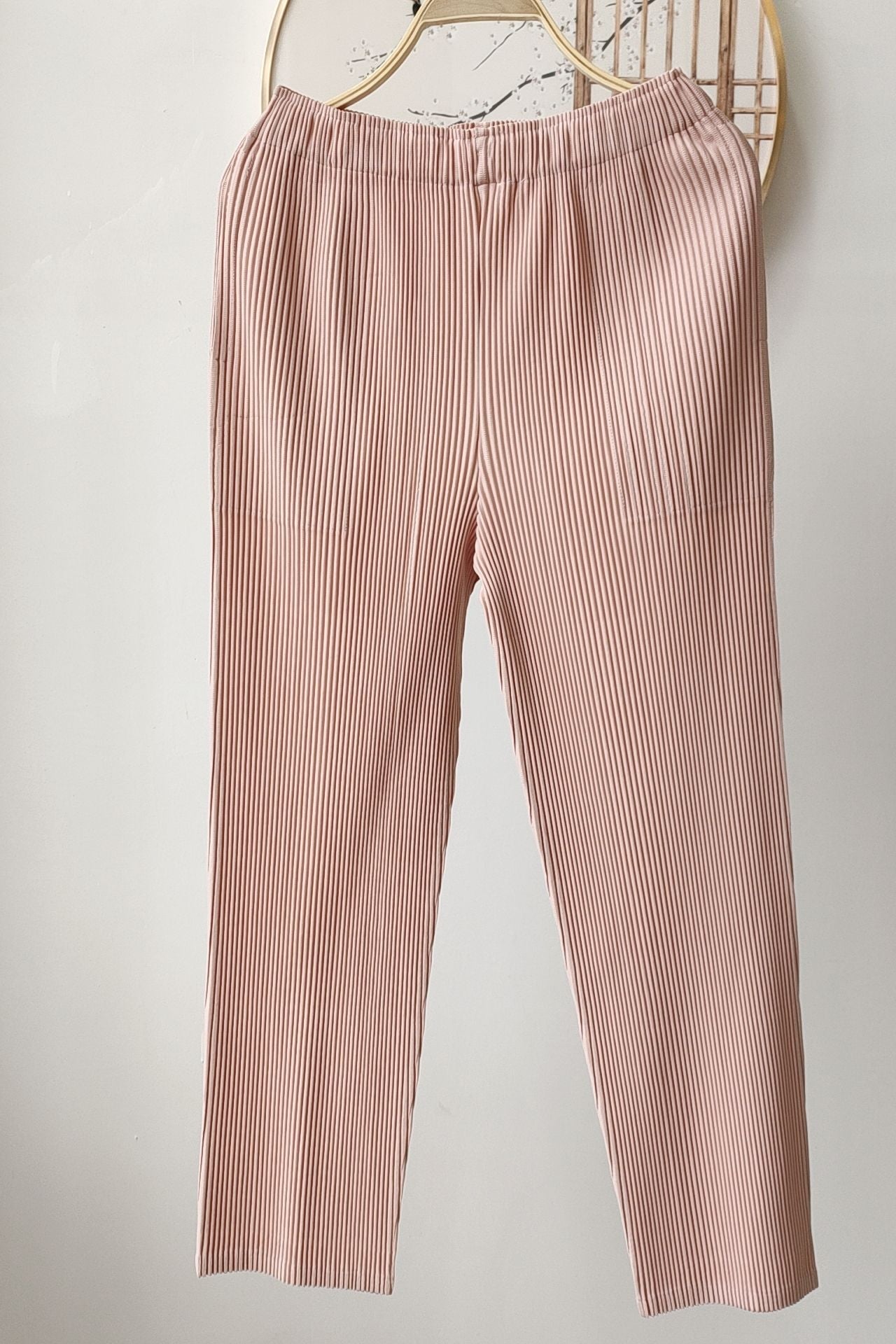 Pleated Two-Piece Set – Lace-Up Cardigan Jacket & Cropped Pants, Casual Chic Style