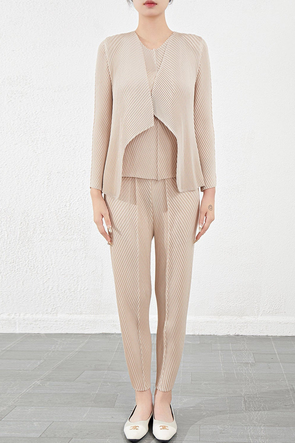 Miyake fish scale pleats series solid color slimming two-piece set, new pleated stretch temperament, fashionable casual suit IsseyMiyakePleats