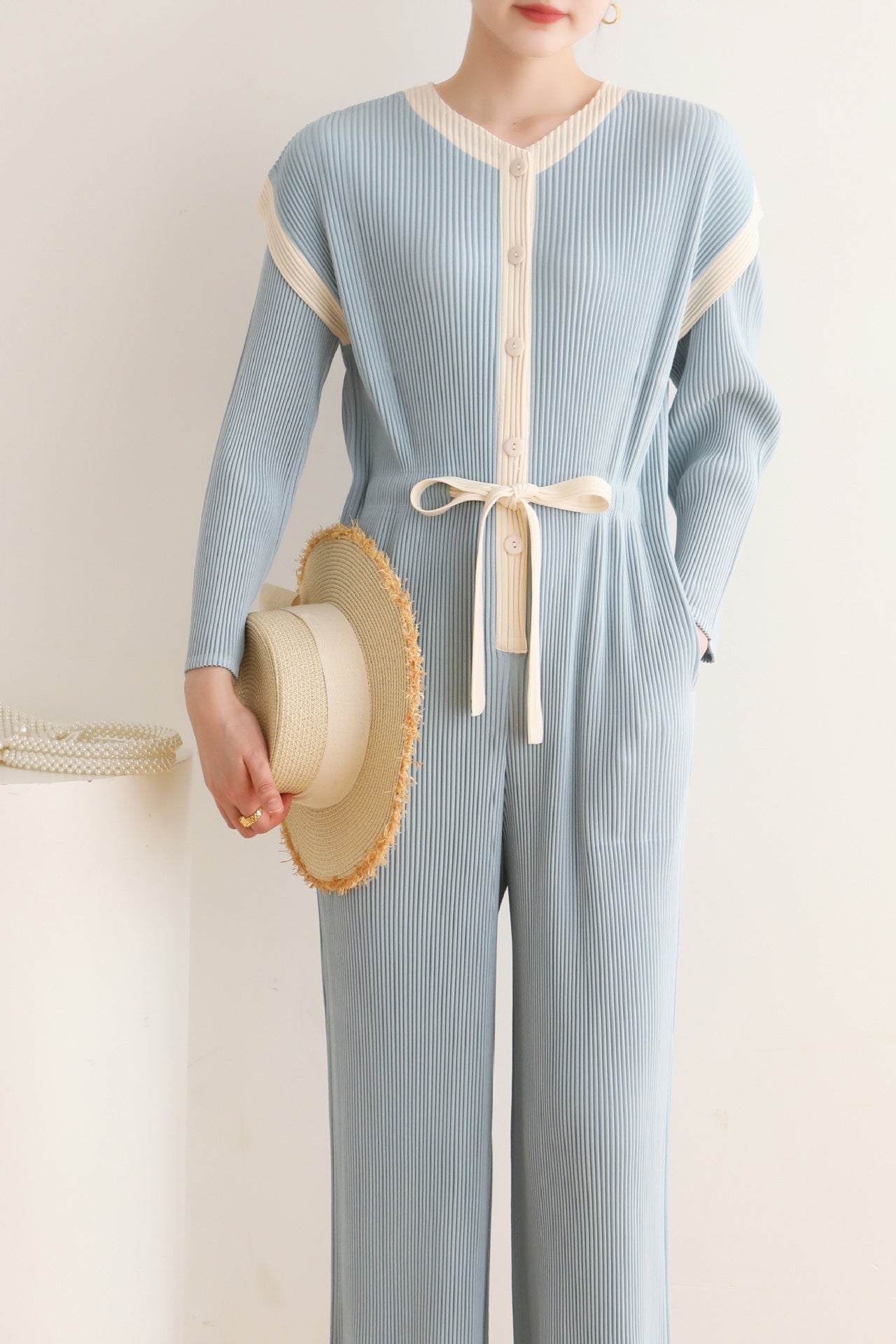 Pleated Color-Block Jumpsuit – Trendy Loose Fit, Casual Plus-Size Friendly Design