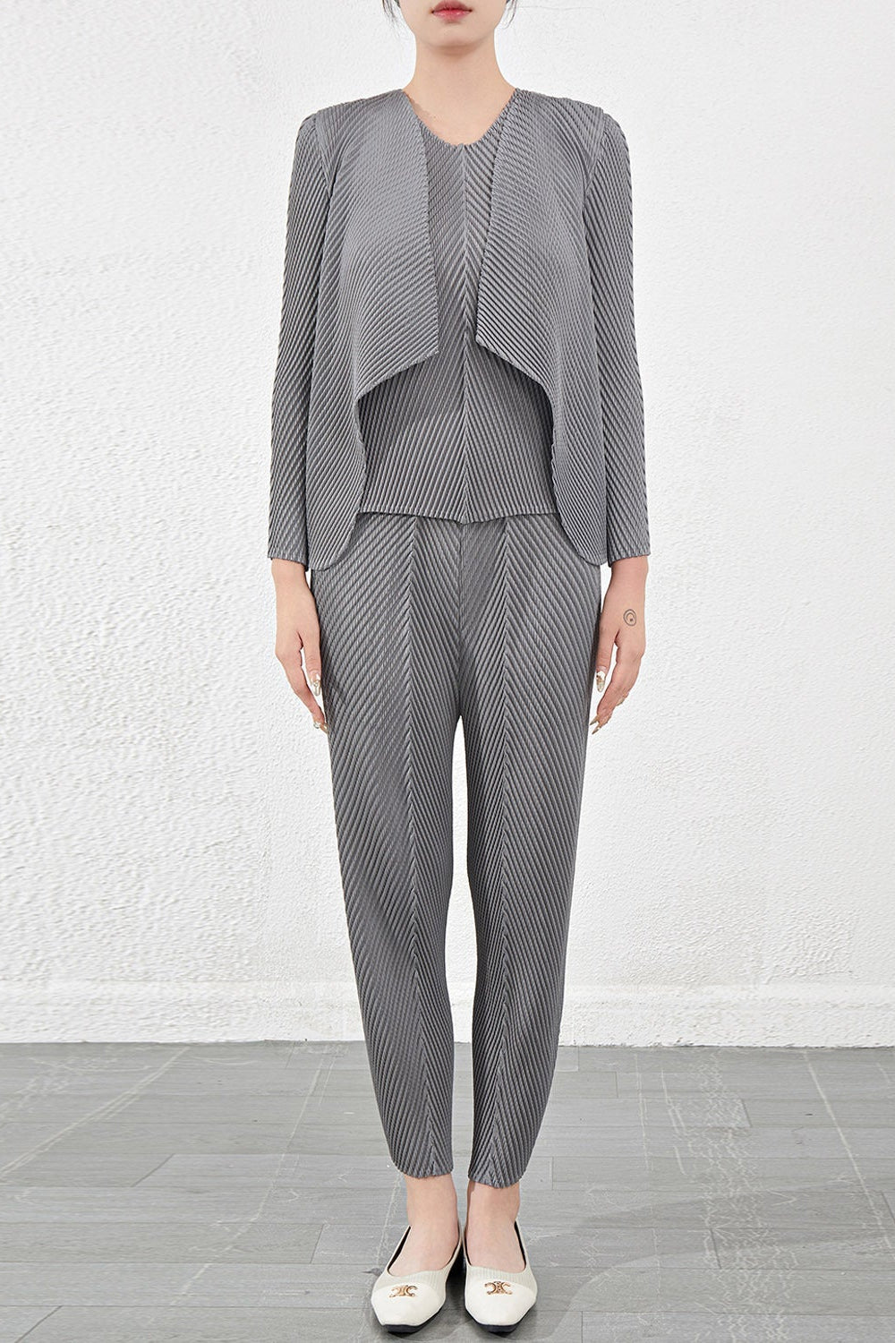 Miyake fish scale pleats series solid color slimming two-piece set, new pleated stretch temperament, fashionable casual suit IsseyMiyakePleats