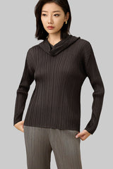 Women’s Autumn Pleated Hoodie – Slim Fit Solid Color Sweatshirt