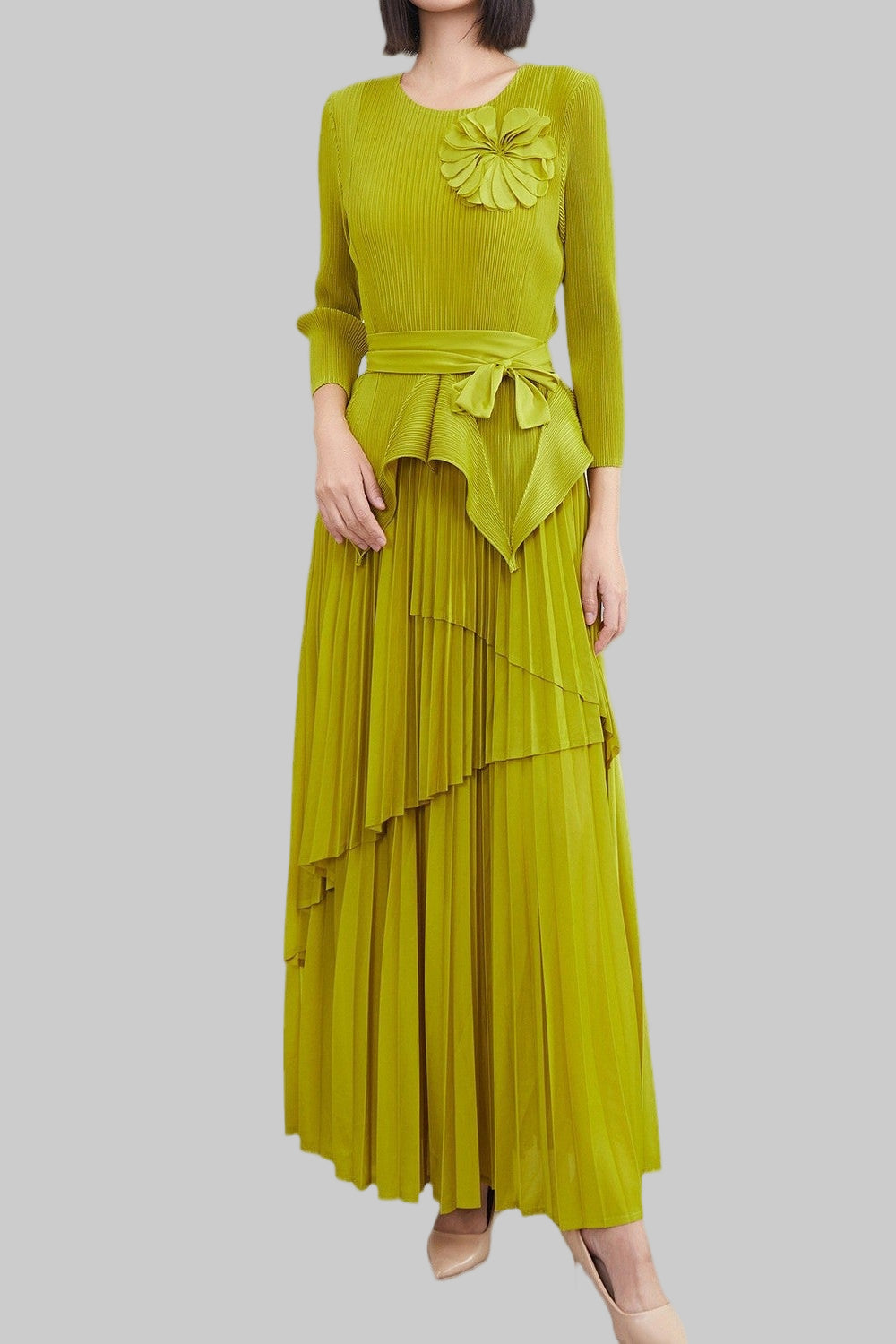 Pleats Art Style Two-Piece Set – Irregular Pleated Swing Skirt with Lace-Up Top