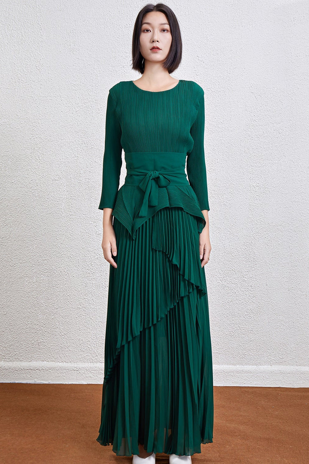 Pleated Slim Top and Irregular Skirt Set – Stylish Two-Piece Outfit for Women