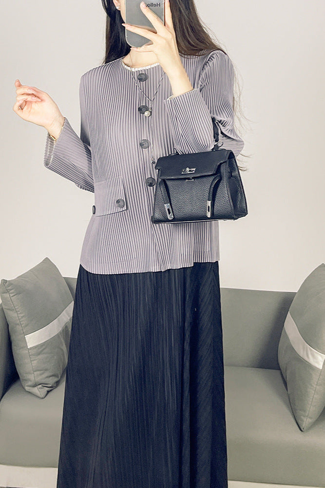 2025 Fall Winter Pleated Striped Jacket – Minimalist Crew Neck, Single-Breasted Casual Style for Women