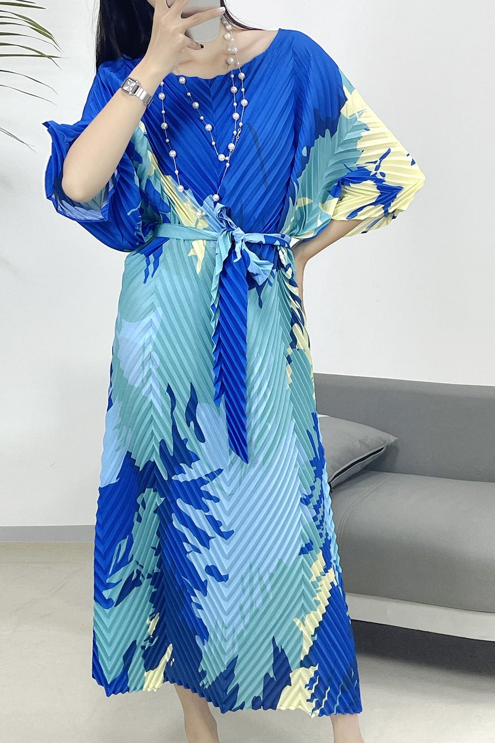 2025 Fall Winter Pleated Printed Maxi Dress – V-Fold Design, Elegant Casual Style for Women