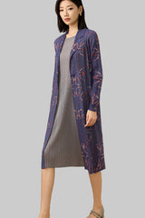Women’s Autumn Pleated Trench Coat – French Print Lapel Jacket
