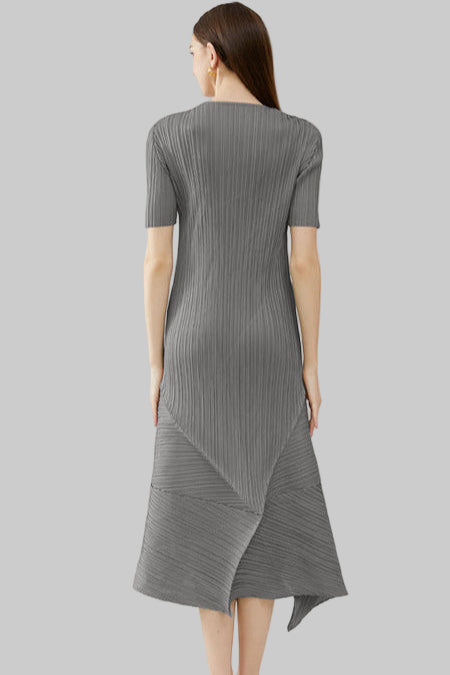 Pleats Art Style Pleated Dress – Short Sleeve Crew Neck Midi