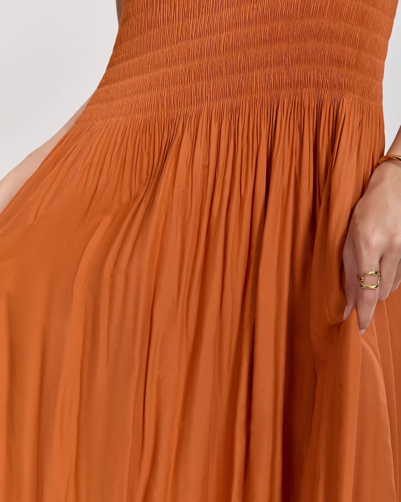 Pleatsart Wrinkle-Free Travel-Friendly Artistic Pleats Midi Dress