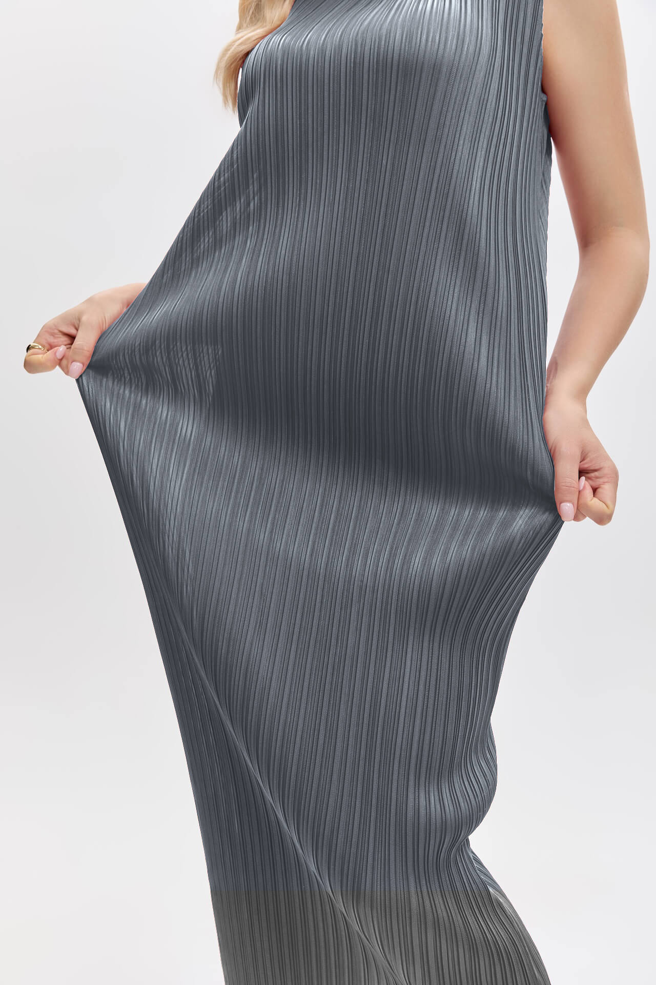 Pleatsart Wrinkle-Free Travel-Friendly Pleats Midi Dress -Gray